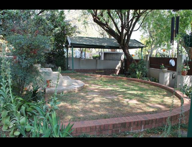 6 BEDROOM HOUSE FOR SALE IN KENSINGTON